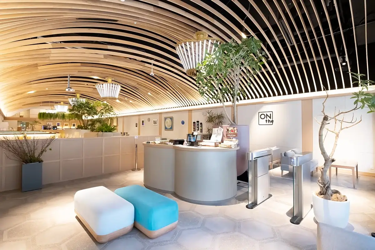 コワーキングスペース「ONthe UMEDA」オープン