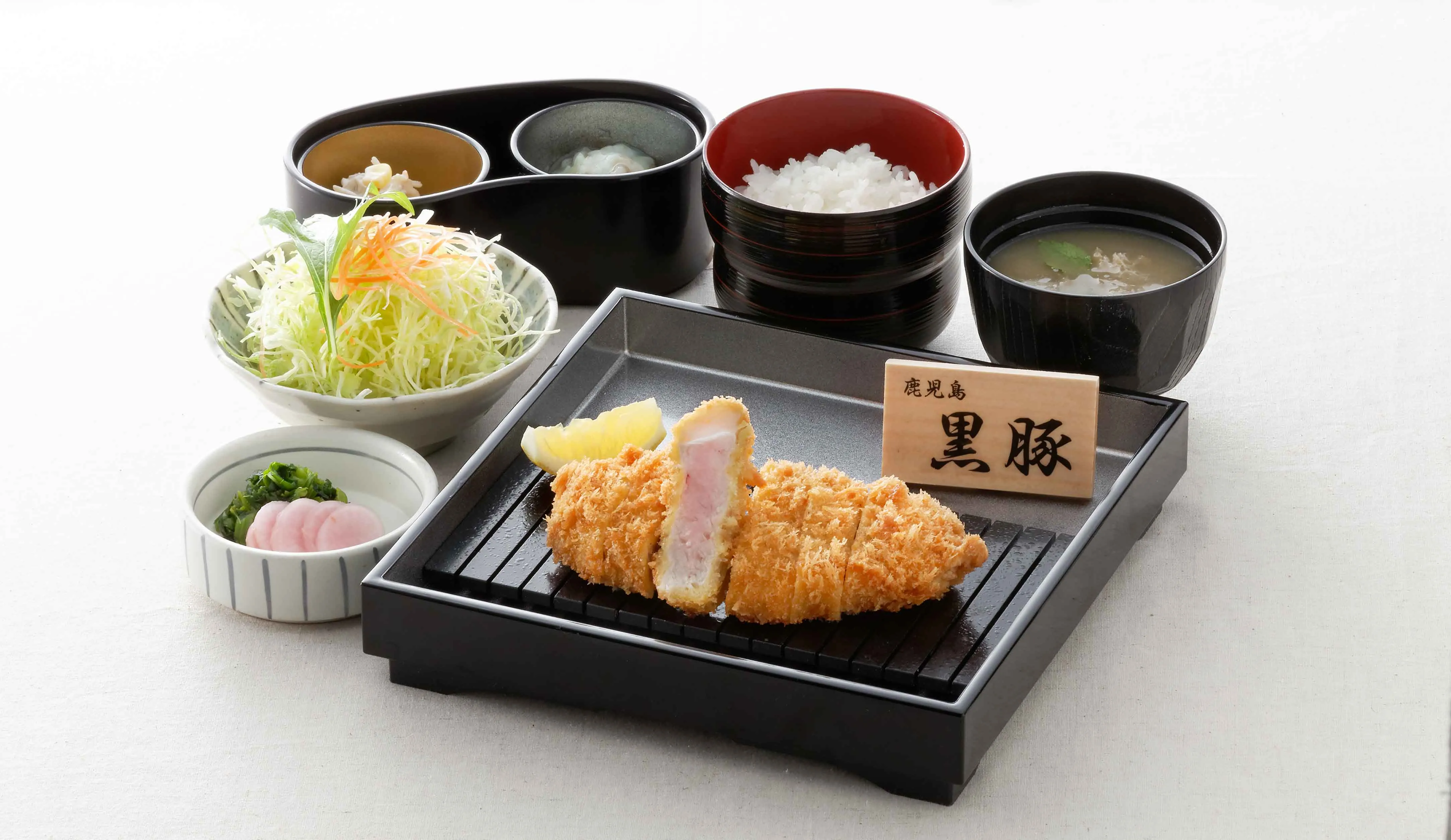 とんかつ KYK