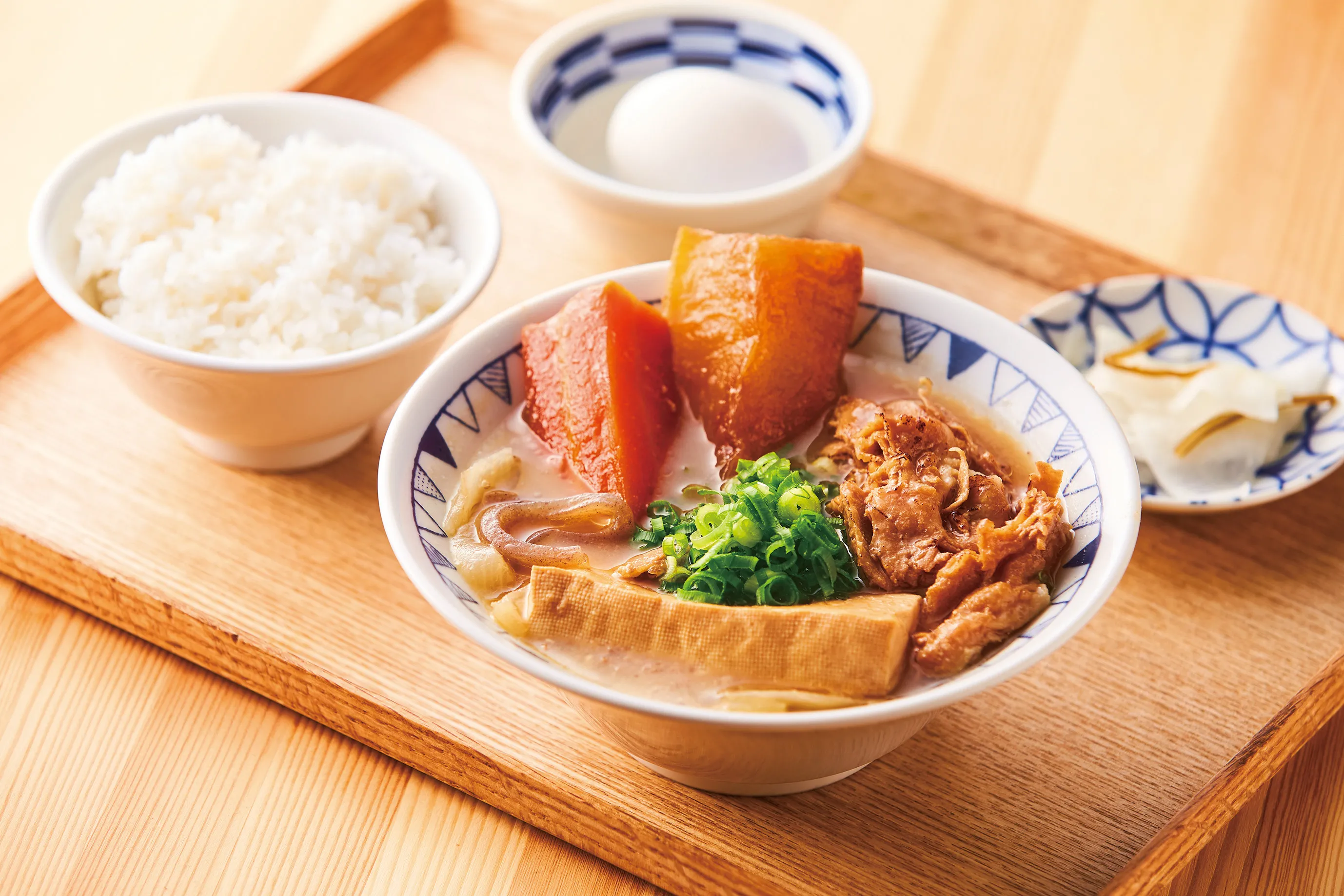 野菜を食べるごちそうとん汁 ごちとん