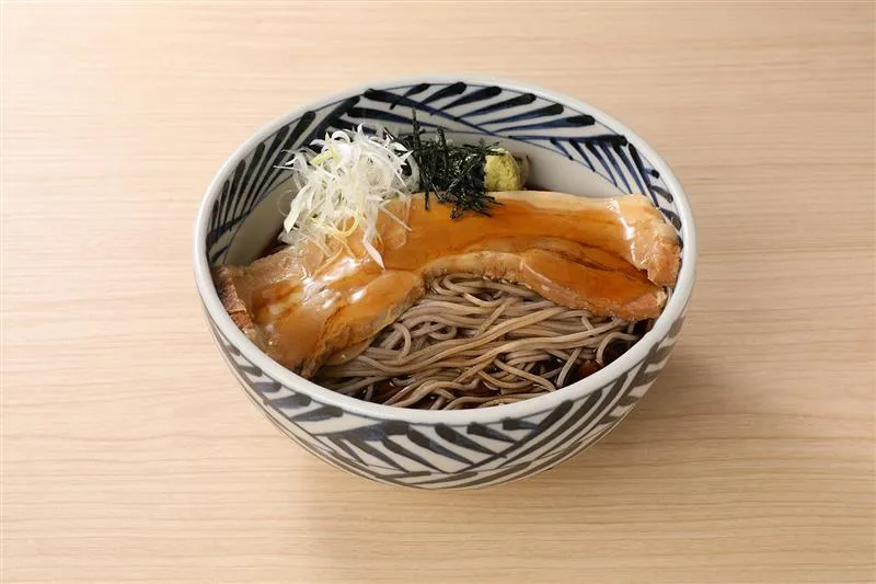 期間限定★角煮風冷し煮豚ぶっかけ蕎麦
